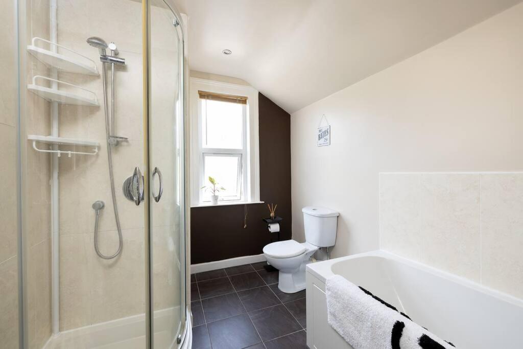 Pure B - Welcoming Bath City 3 Bed House Free Parking & Wifi Luaran gambar