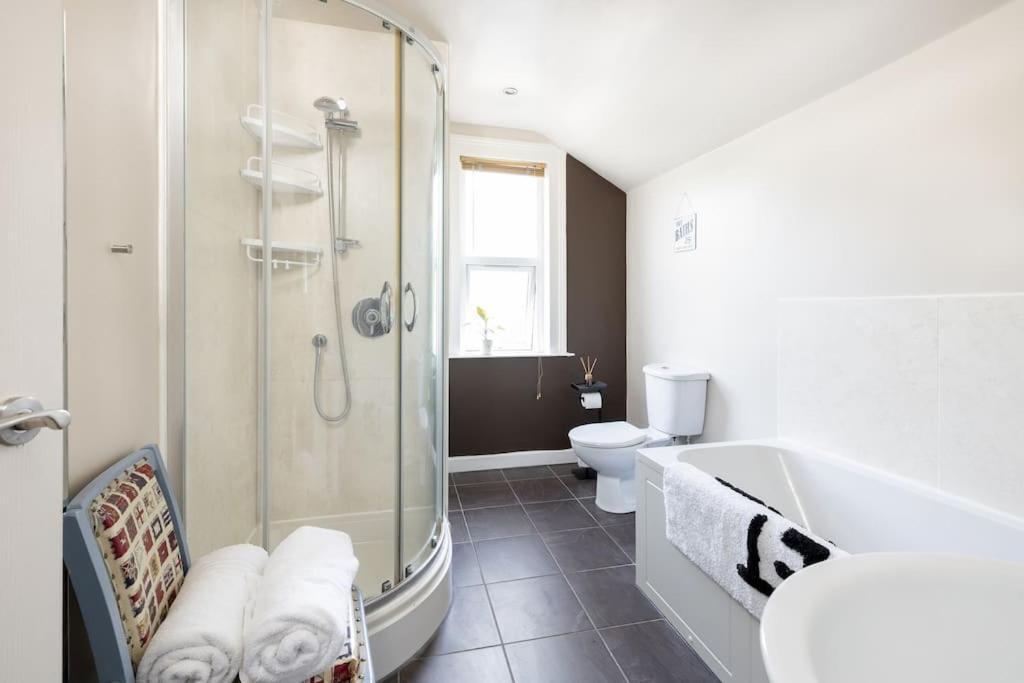 Pure B - Welcoming Bath City 3 Bed House Free Parking & Wifi Luaran gambar